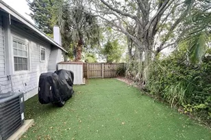 431 Ardmore Rd, West Palm Beach, FL 33401 - Photo 12