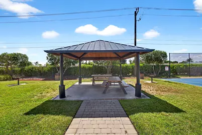 2806 S Evergreen Circle, Boynton Beach, FL 33426 - Photo 40