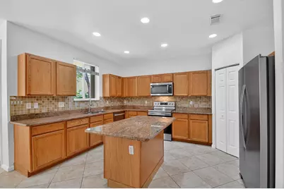 2806 S Evergreen Circle, Boynton Beach, FL 33426 - Photo 10