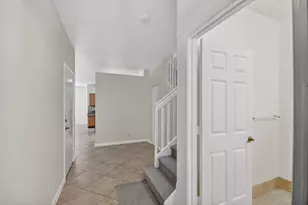 2806 S Evergreen Cir, Boynton Beach, FL 33426 - Photo 4