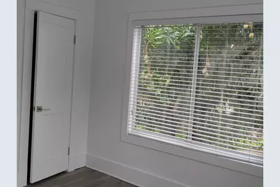 21 SE 11th Avenue #Upstairs, Fort Lauderdale, FL 33301 - Photo 6