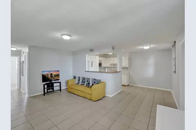 1811 Jefferson Street #404, Hollywood, FL 33020 - Photo 6
