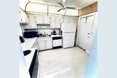 330 SE 2nd Street #202g, Hallandale Beach, FL 33009 - Photo 4