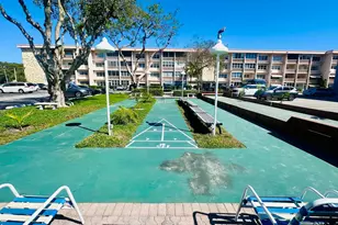 330 SE 2nd St, Hallandale Beach, FL 33009 - Photo 16