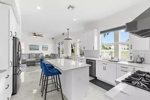 10607 Keystone Ct, Wellington, FL 33414 - Photo 14