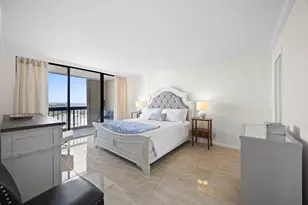 2425 Presidential Way, West Palm Beach, FL 33401 - Photo 18