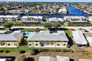4021 SE 19th Ave, Cape Coral, FL 33904 - Photo 2