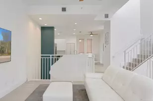 703 SE 16th Ct, Fort Lauderdale, FL 33316 - Photo 10