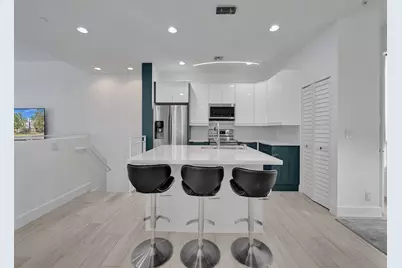 703 SE 16th Court, Fort Lauderdale, FL 33316 - Photo 6