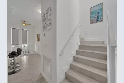 703 SE 16th Court, Fort Lauderdale, FL 33316 - Photo 12