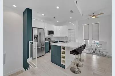 703 SE 16th Court, Fort Lauderdale, FL 33316 - Photo 4