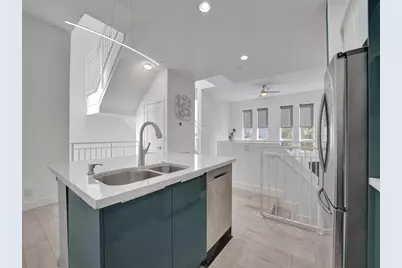 703 SE 16th Court, Fort Lauderdale, FL 33316 - Photo 8