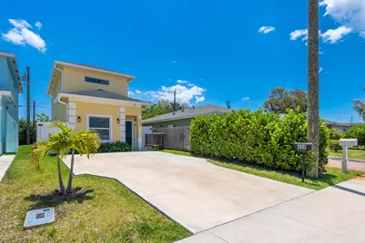 408 NW 12th Avenue, Boynton Beach, FL 33435 - Photo 2