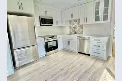 359 Prestwick Circle #2, Palm Beach Gardens, FL 33418 - Photo 2