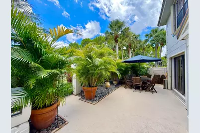 359 Prestwick Circle #2, Palm Beach Gardens, FL 33418 - Photo 20
