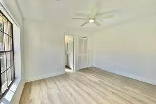 359 Prestwick Cir, Palm Beach Gardens, FL 33418 - Photo 12