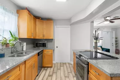 1241 NW 30th Avenue, Fort Lauderdale, FL 33311 - Photo 2