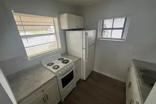 1150 W Blue Heron Blvd, Riviera Beach, FL 33404 - Photo 6