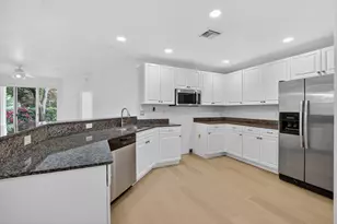 23275 Carolwood Ln, Boca Raton, FL 33428 - Photo 4
