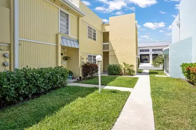 2161 NE 36th Street, Lighthouse Point, FL 33064 - Photo 2