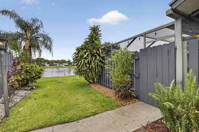 1057 Summit Trail Circle #B, West Palm Beach, FL 33415 - Photo 4