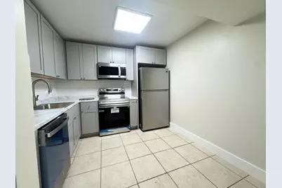 711 N Pine Island Road N #103, Plantation, FL 33324 - Photo 2