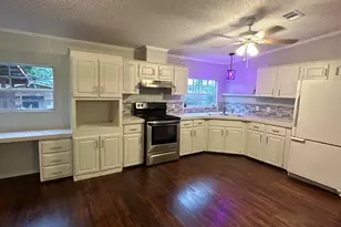 930 Deer St, Clewiston, FL 33440 - Photo 2