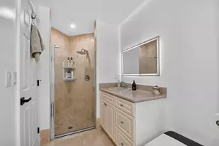 1084 Aspri Way, Riviera Beach, FL 33418 - Photo 22