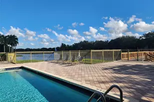 2494 Centergate Dr, Miramar, FL 33025 - Photo 10