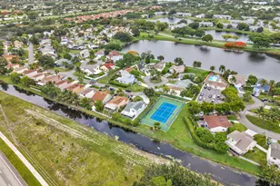 143 W Tara Lakes Dr Dr W, Boynton Beach, FL 33436 - Photo 4