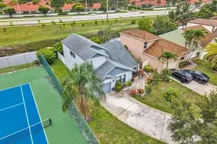 143 W Tara Lakes Dr Dr W, Boynton Beach, FL 33436 - Photo 2