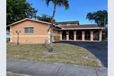 2320 NW 30th Way, Fort Lauderdale, FL 33311 - Photo 2