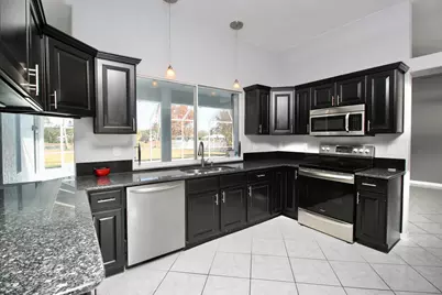 165 SE Osprey, Port Saint Lucie, FL 34984 - Photo 4