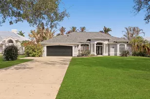 165 SE Osprey, Port Saint Lucie, FL 34984 - Photo 1