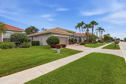 6778 Treves Way, Boynton Beach, FL 33437 - Photo 2
