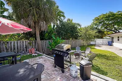 332 NW 26th Court, Wilton Manors, FL 33311 - Photo 6