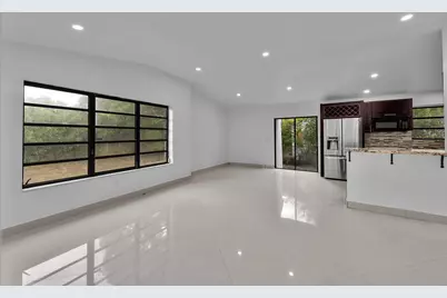 17551 NE 5th Avenue, North Miami Beach, FL 33162 - Photo 20