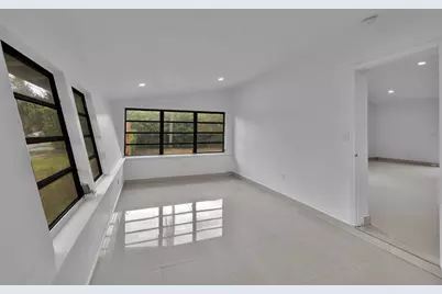 17551 NE 5th Avenue, North Miami Beach, FL 33162 - Photo 18