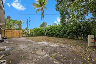 17551 NE 5th Ave, North Miami Beach, FL 33162 - Photo 8