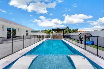 413 SW 15th Avenue, Delray Beach, FL 33444 - Photo 2