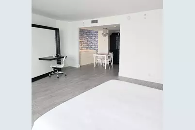 1100 West Avenue #918, Miami Beach, FL 33139 - Photo 4