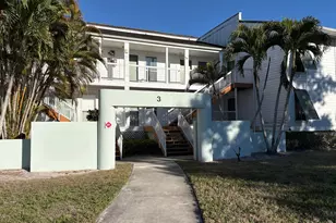 182 Cypress Point Dr, Palm Beach Gardens, FL 33418 - Photo 2