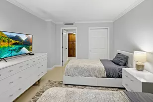 4200 N Ocean Dr, Singer Island, FL 33404 - Photo 16