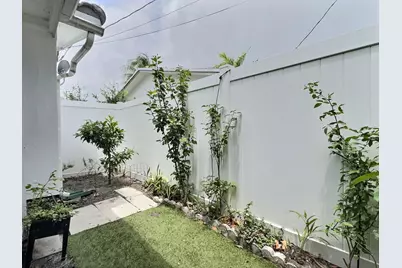 4570 NW 16th Terrace, Tamarac, FL 33309 - Photo 24