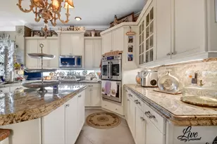 611 Edgebrook Ln, Royal Palm Beach, FL 33411 - Photo 4