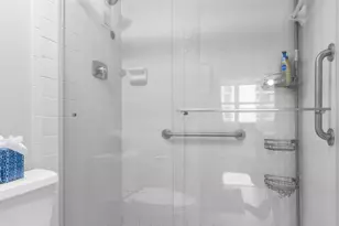 5440 N Ocean Dr, Riviera Beach, FL 33404 - Photo 10