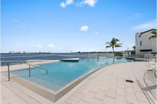 100 Lakeshore Dr, North Palm Beach, FL 33408 - Photo 34