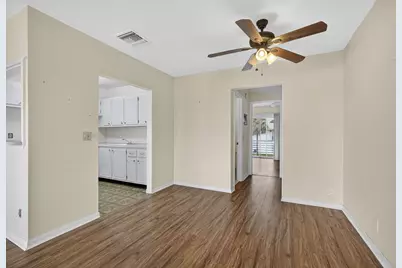 159 Easthampton G, West Palm Beach, FL 33417 - Photo 6