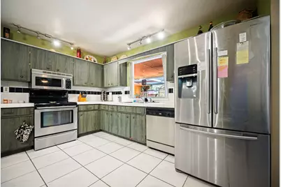 8350 NW 23rd Street, Pembroke Pines, FL 33024 - Photo 8