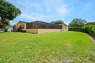 8350 NW 23rd St, Pembroke Pines, FL 33024 - Photo 26